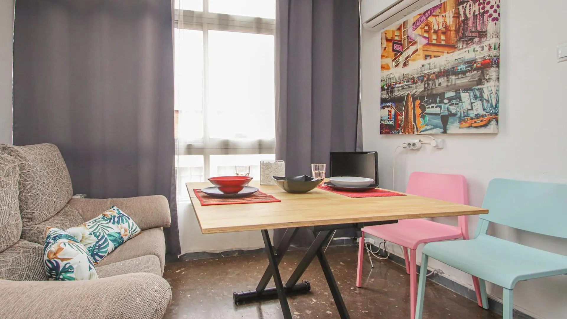 Apartment Apart Muy Centrico, Tranquilo Y Acogedor **A/C-Wifi** Sevilla