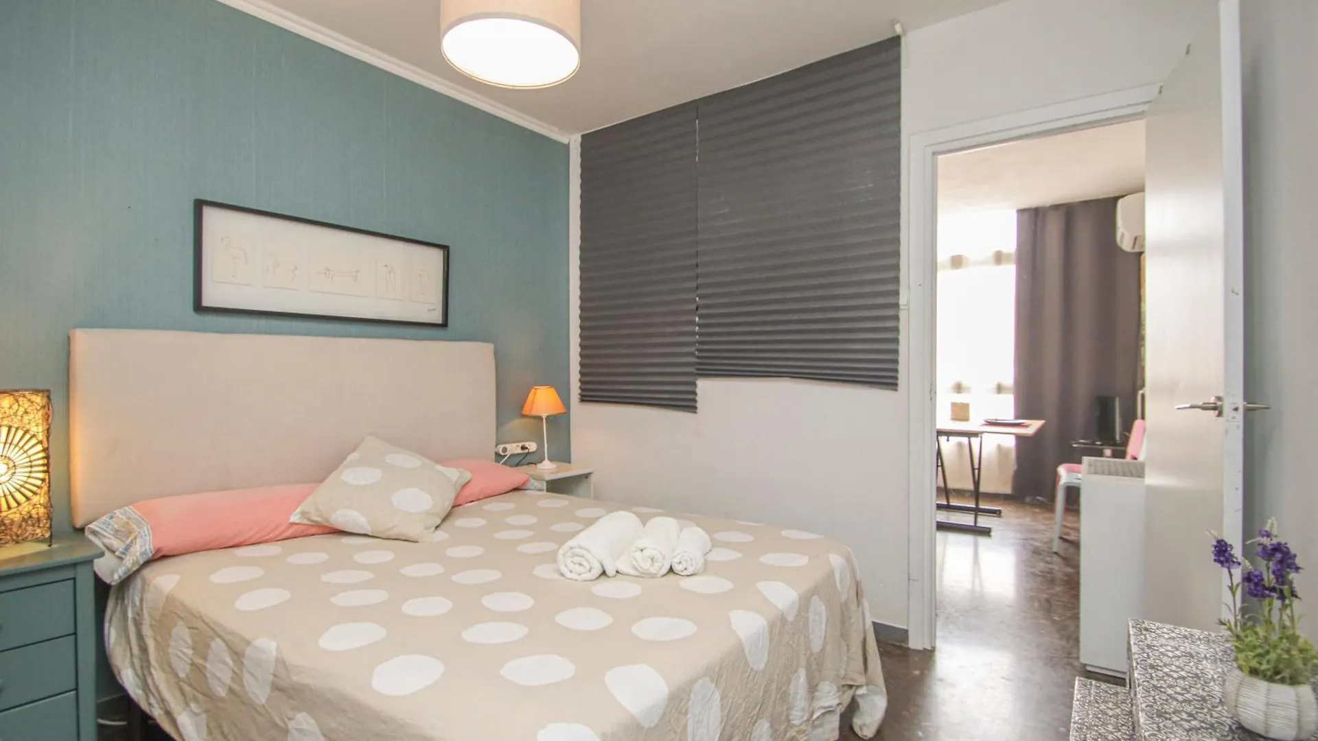 Apart Muy Centrico, Tranquilo Y Acogedor **A/C-Wifi** Sevilla 0*,
